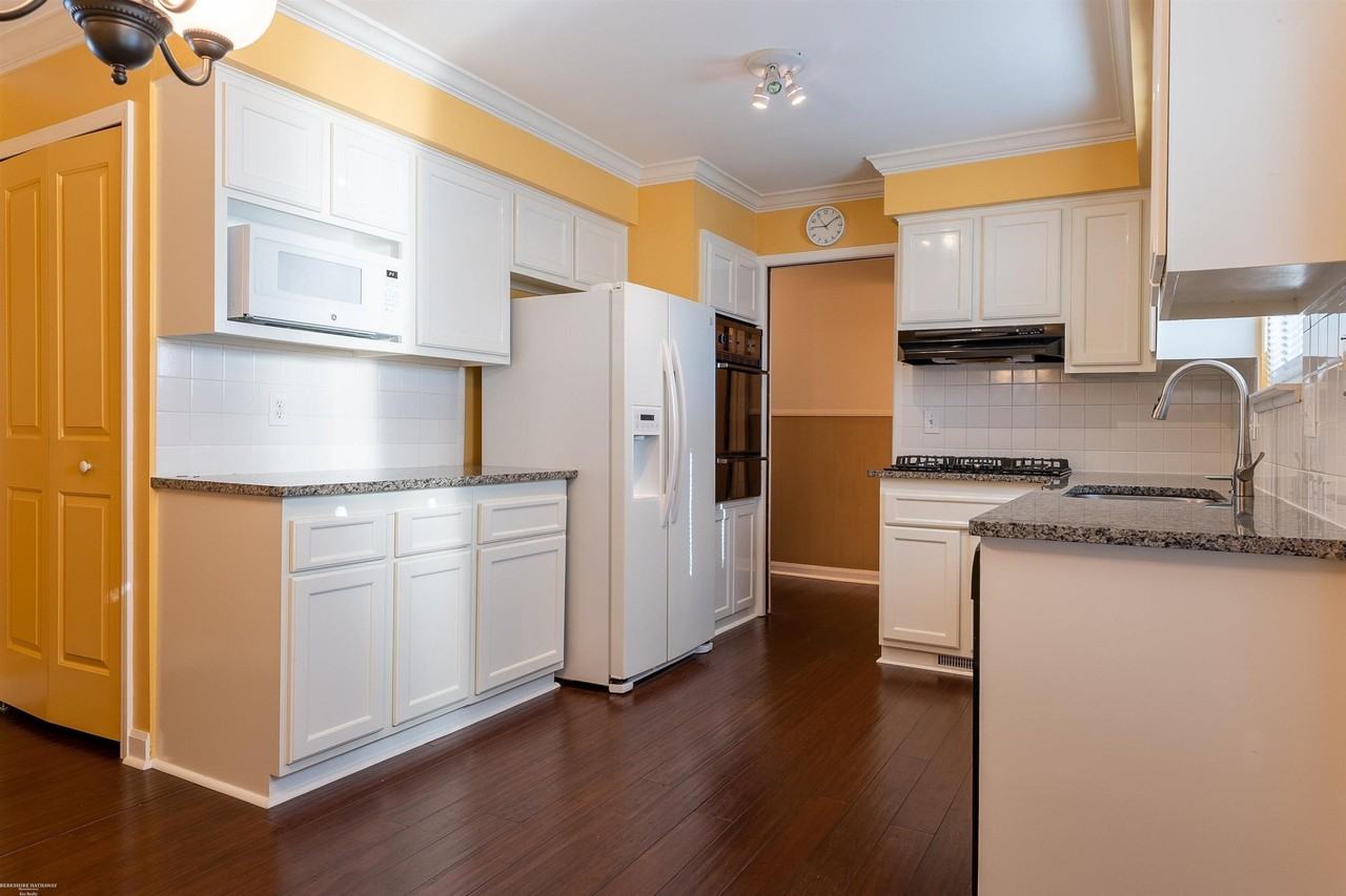 36826 Myra Ct - Photo 7 of 19