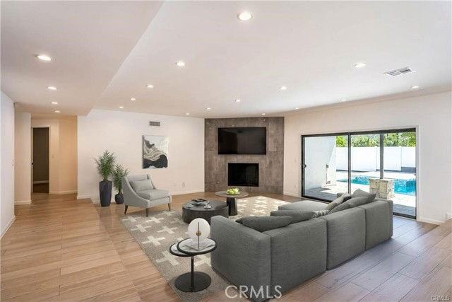 3913 Bon Homme Rd - Photo 3 of 8