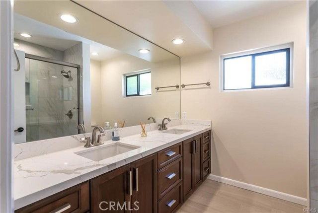 3913 Bon Homme Rd - Photo 6 of 8