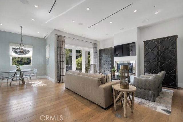 17950 Rancho St - Photo 2 of 8