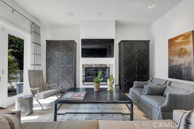 17950 Rancho St - Photo 3 of 8