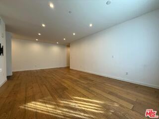 532 W Elk Ave #6 - Photo 2 of 8