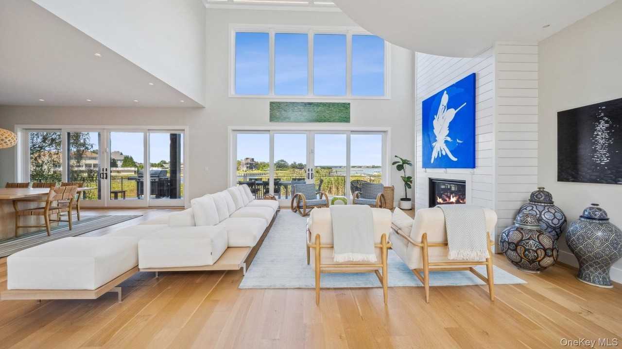 102 & 92 Dune Road - Photo 5 of 40