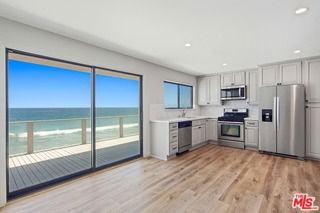 25218 Malibu Rd - Photo 3 of 8