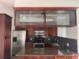 2639 6th St #3 - Photo 4 of 8