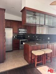 2639 6th St #3 - Photo 6 of 8