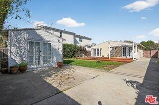 4055 Moore St - Photo 3 of 8