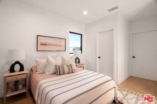 2565 Veteran Ave - Photo 4 of 8