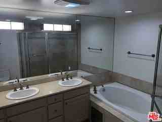 1551 Manning Ave #302 - Photo 4 of 7