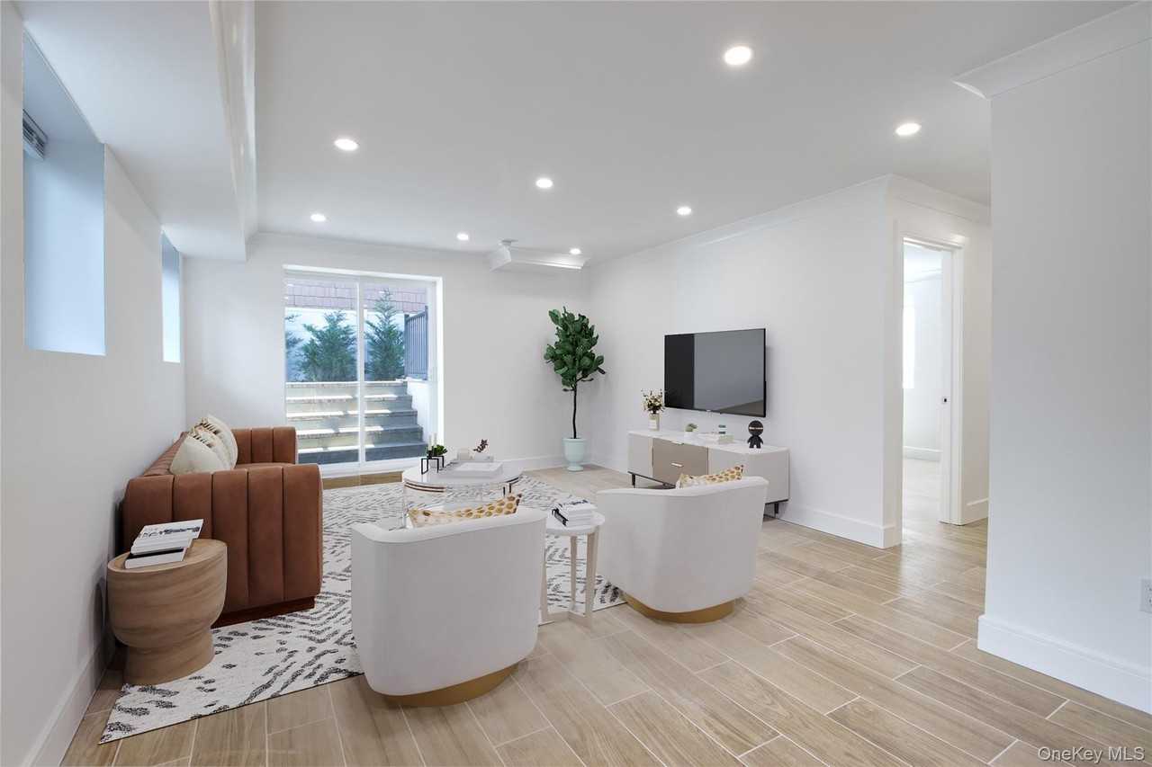 46B Linwood Rd N - Photo 7 of 20