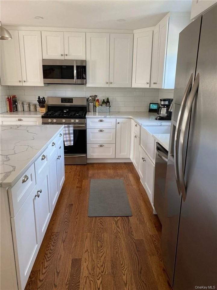 641 Hillside Ave Unit 2 - Photo 4 of 15