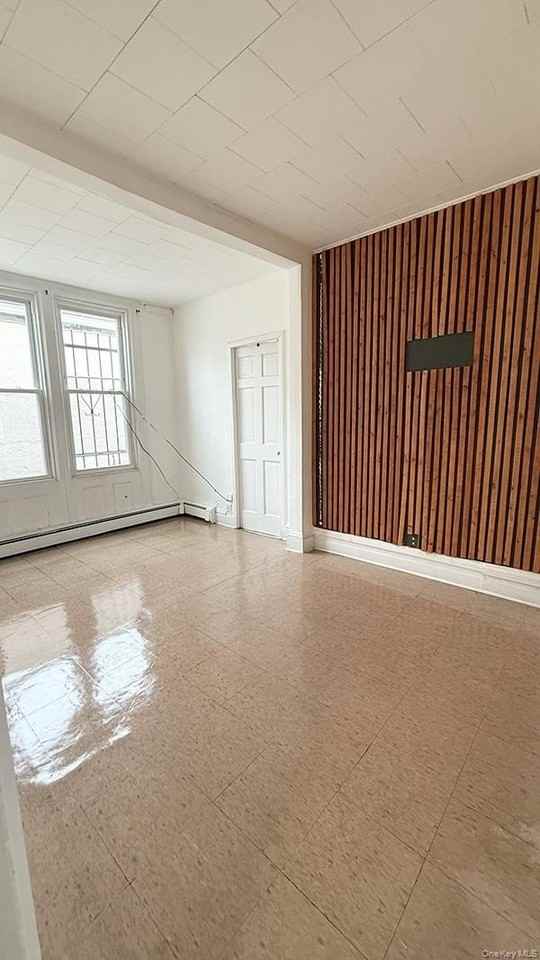 152 Beech St Apt 1 #1-1stFL - Photo 3 of 10