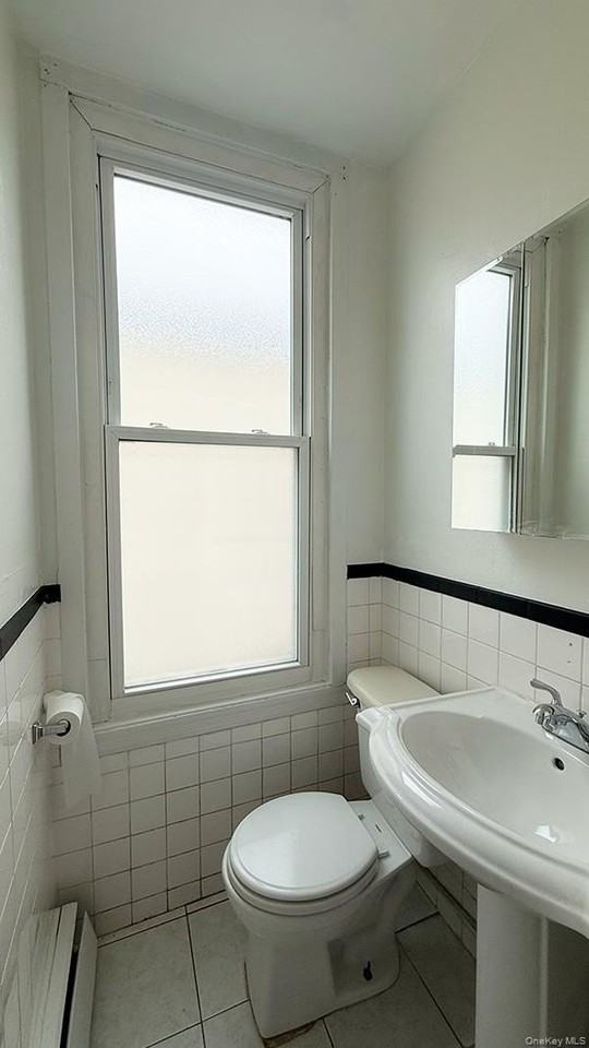 152 Beech St Apt 1 #1-1stFL - Photo 4 of 10