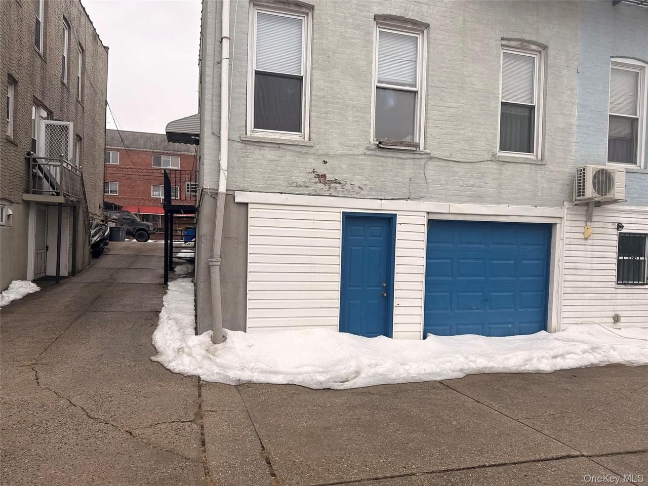 2432 23rd St Unit 1floor - Photo 2 of 9