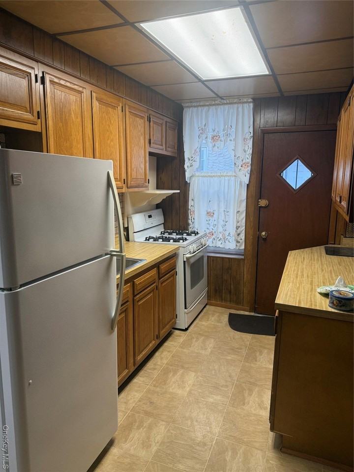 2432 23rd St Unit 1floor - Photo 6 of 9