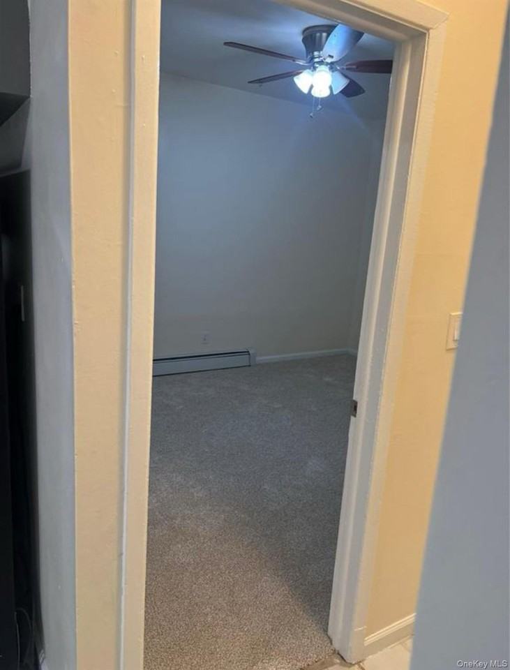 360 N Broadway - Photo 5 of 7