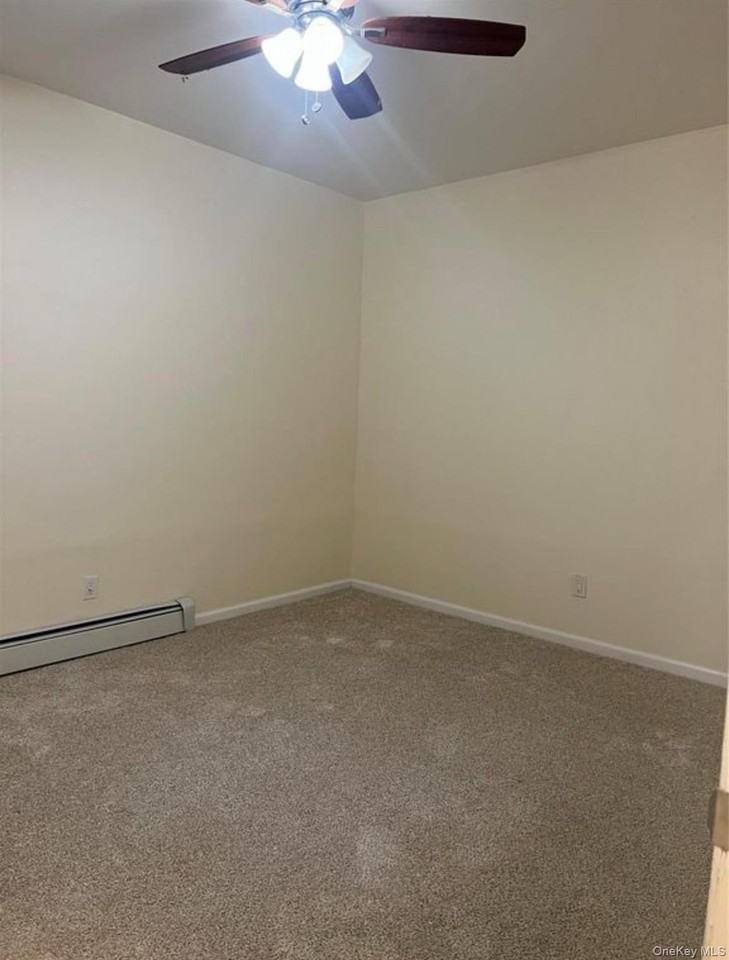 360 N Broadway - Photo 6 of 7