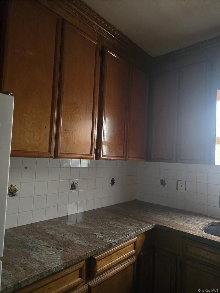 9418 130th St - Photo 5 of 9