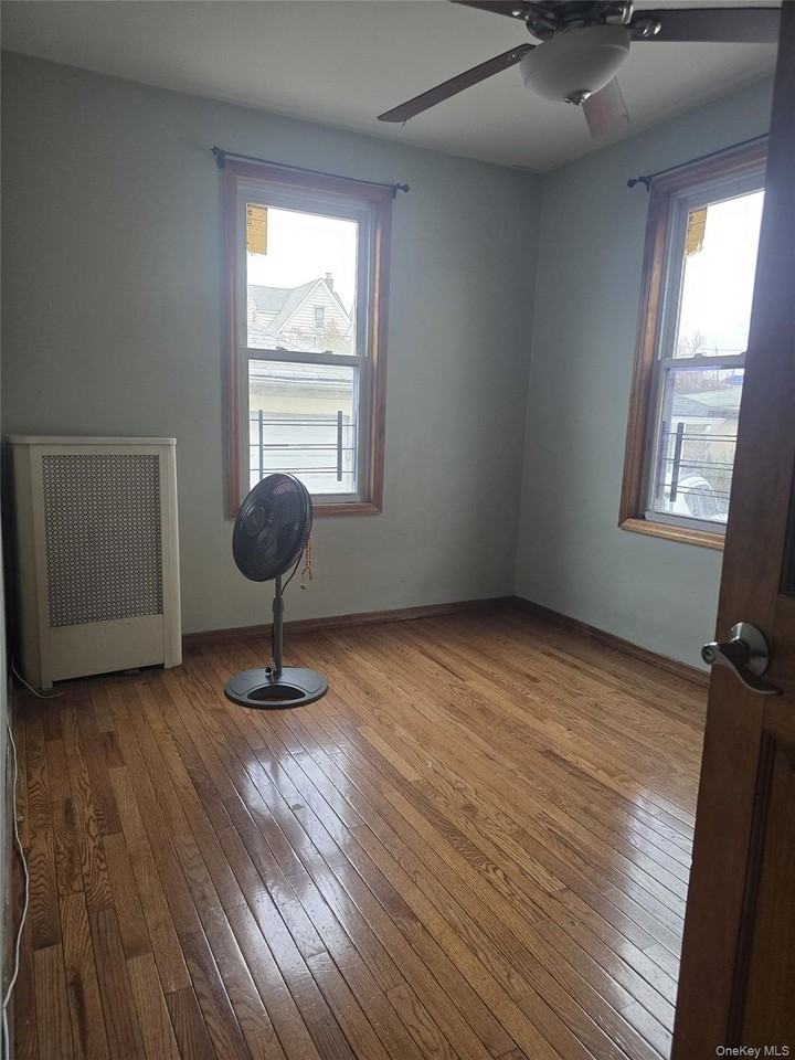 9418 130th St - Photo 7 of 9