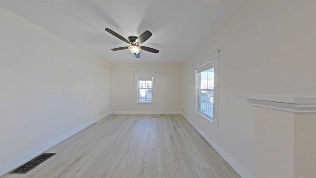 48 Swanton St Unit 48 - Photo 5 of 15