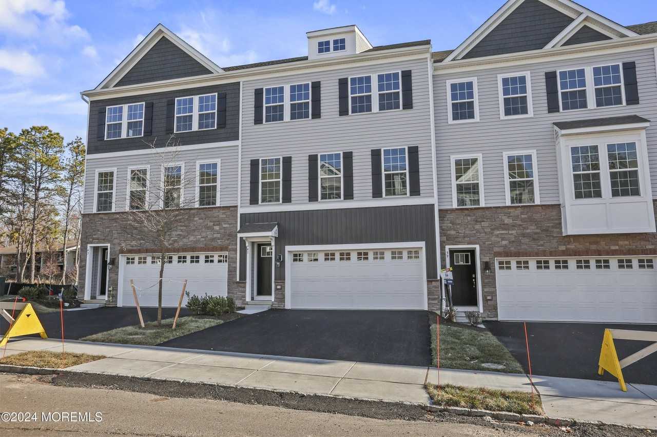 41 Wembley Way - Photo 2 of 28