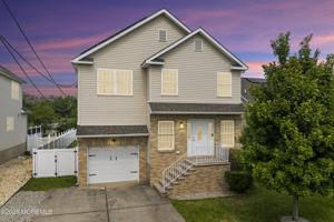 featured image of 36 Main St