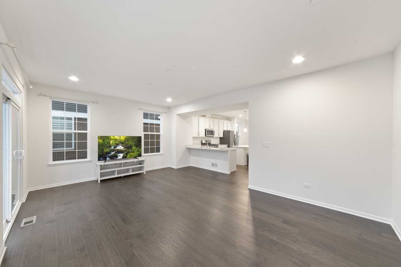 4431 Monroe Ct - Photo 3 of 13