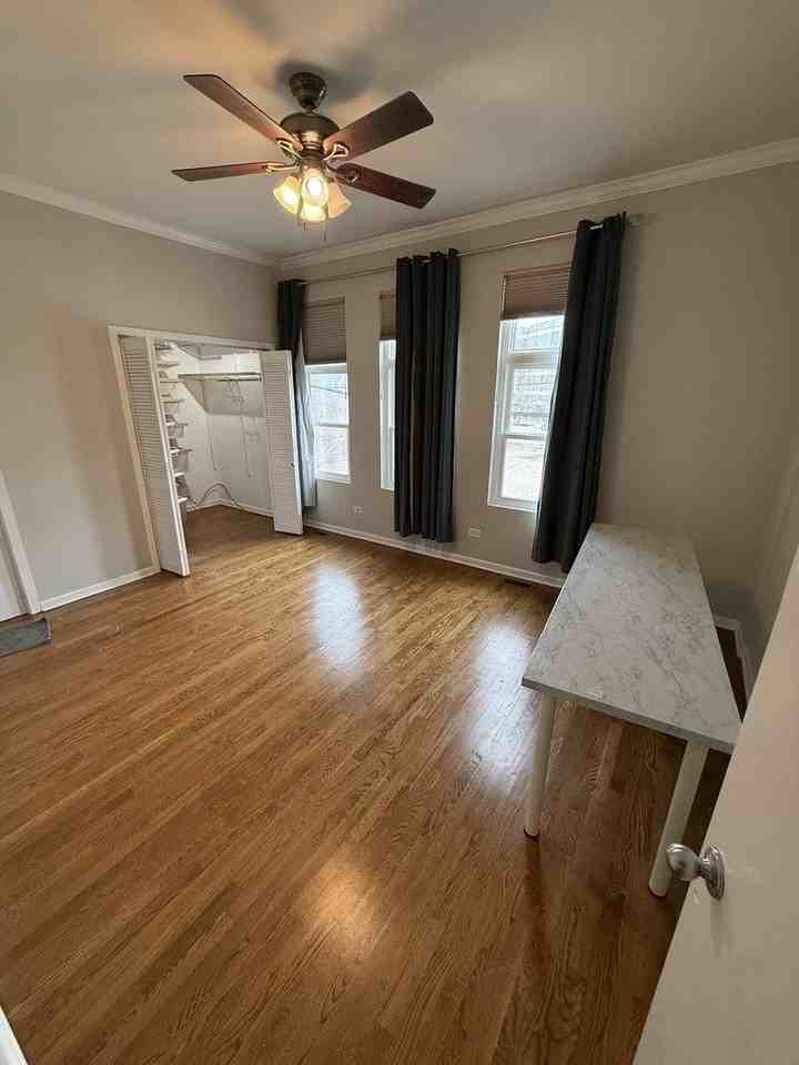 2318 W Bloomingdale Ave Apt B - Photo 2 of 11