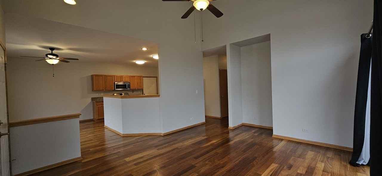 1036 Woodview Ct Unit 1036 - Photo 7 of 22