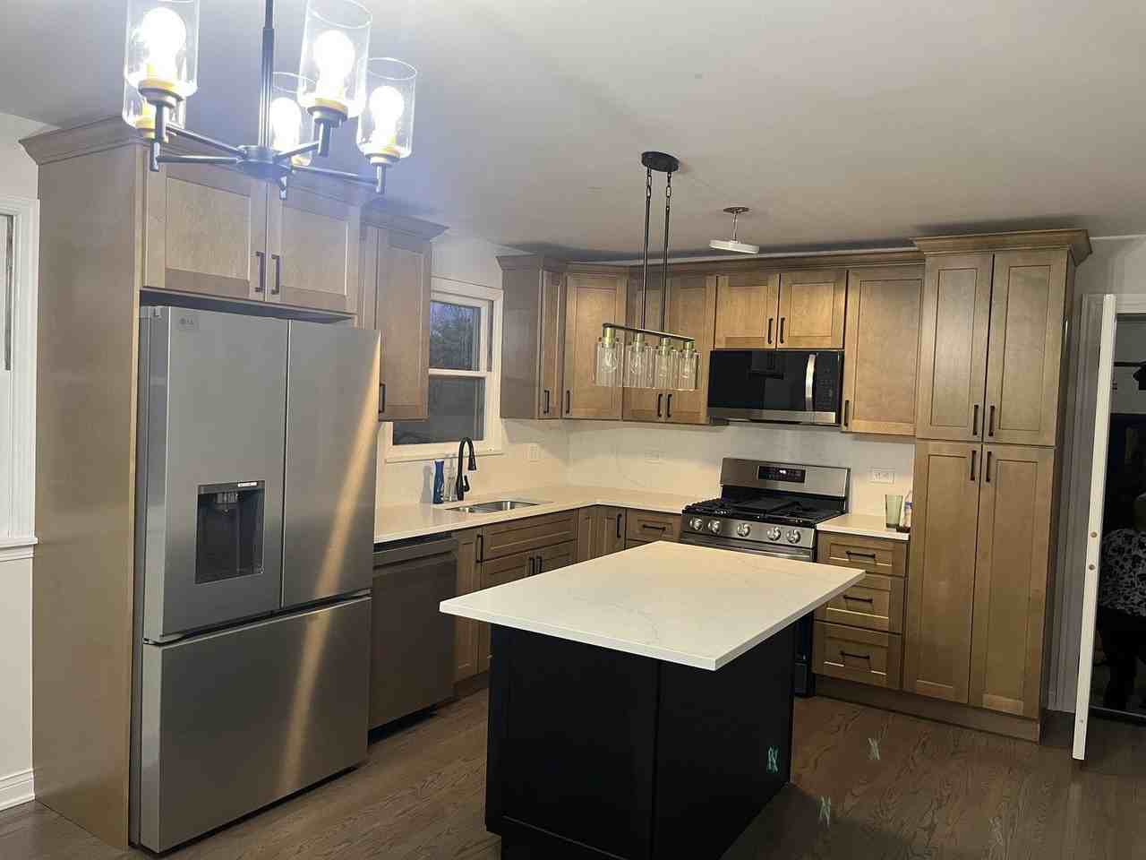 903 Porter St - Photo 2 of 10