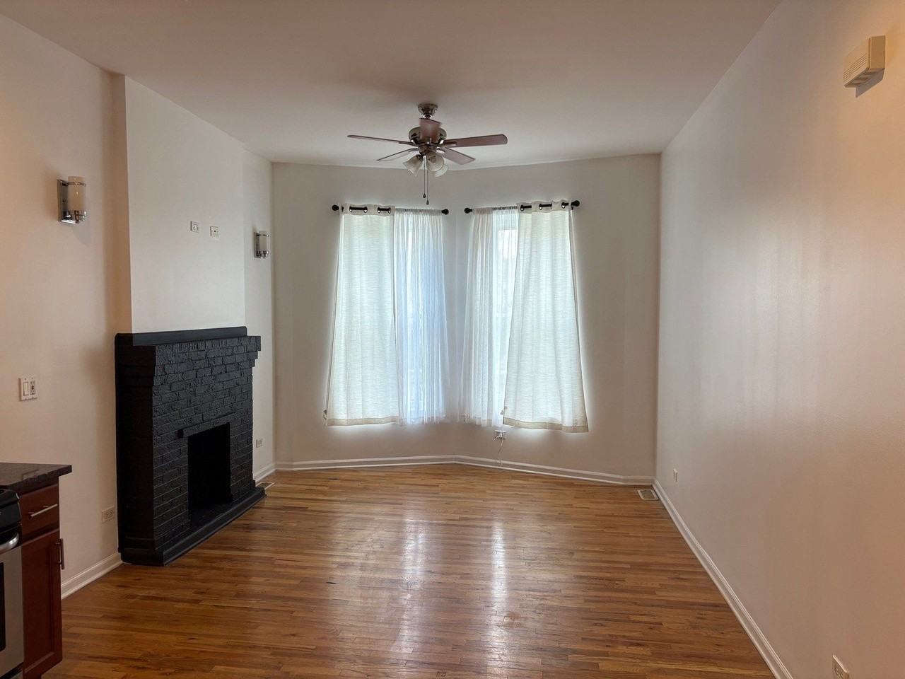 524 W 78th St Unit 1 - Photo 2 of 9