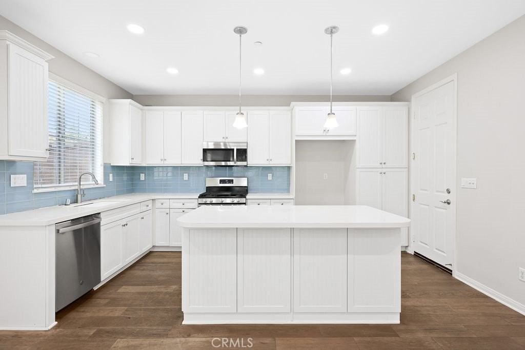 204 Desert Bloom - Photo 5 of 23