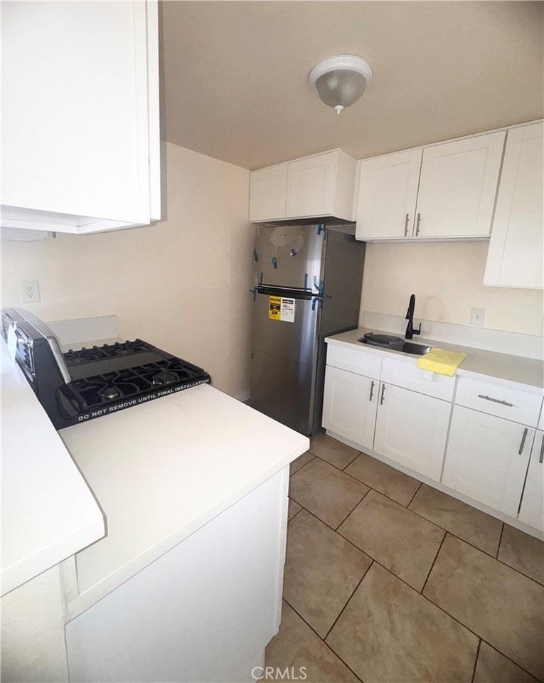 226 W 88th Pl - Photo 2 of 5