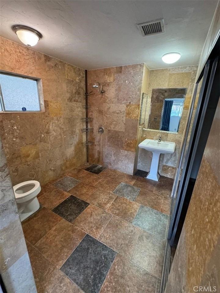 39161 Bel Air Dr - Photo 4 of 13