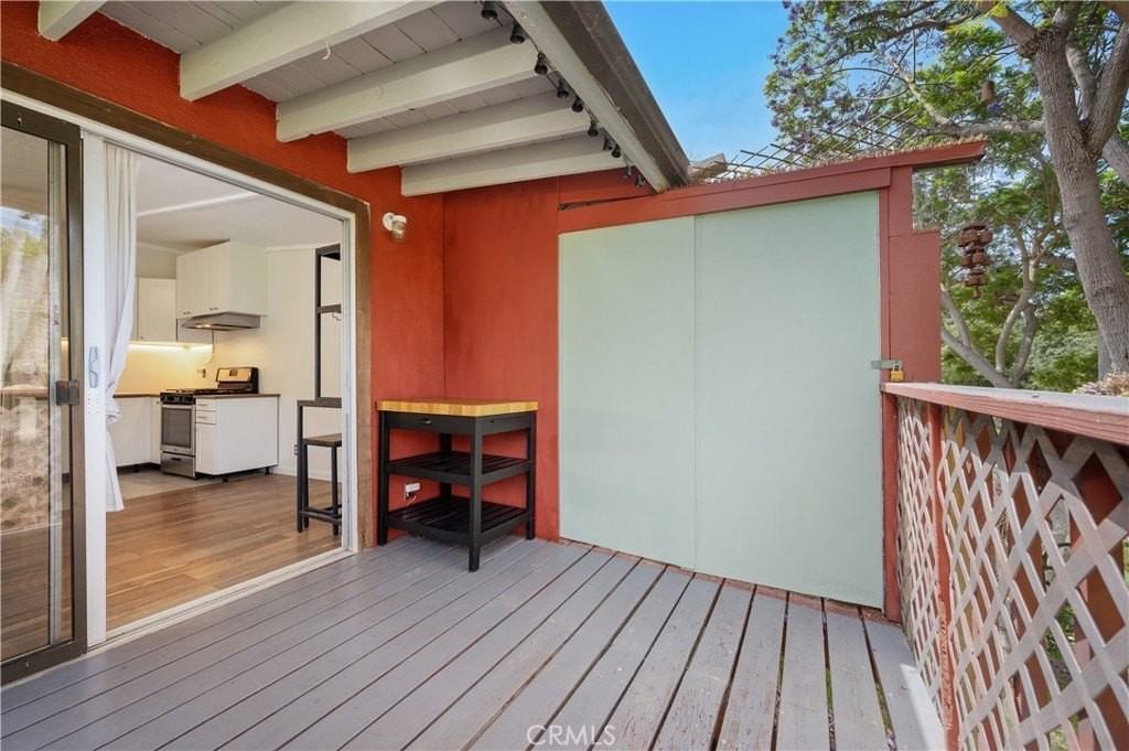 655 Griffith Way - Photo 6 of 21