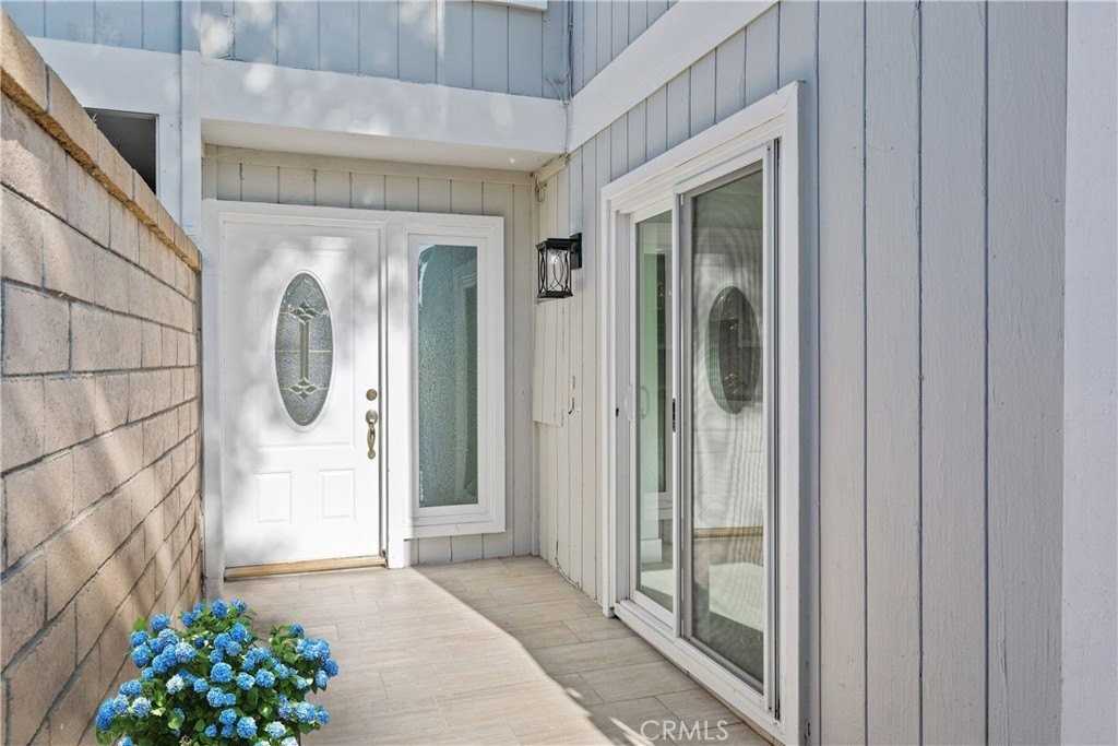 16121 Saint Croix Cir - Photo 3 of 26