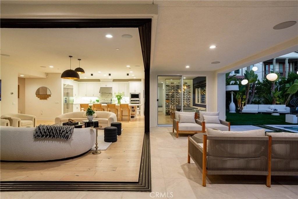 311 Costa Bella Ct - Photo 6 of 44