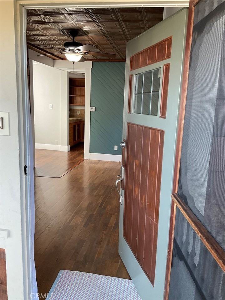 148 N C St - Photo 5 of 50