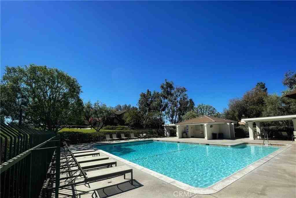 629 N Buttonbush Trl - Photo 2 of 22