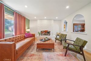 featured image of 1500 Country Club Dr