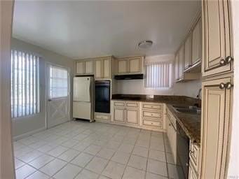 24443 Winlock Dr - Photo 7 of 15