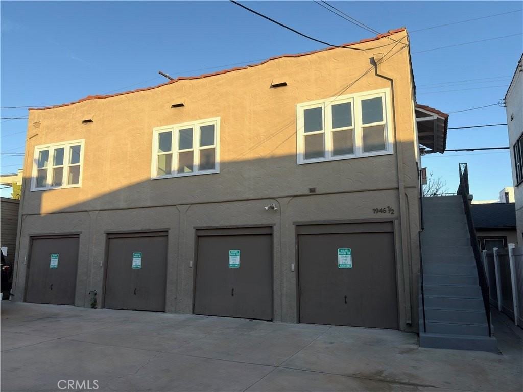 1946 S Bronson Ave - Photo 3 of 10