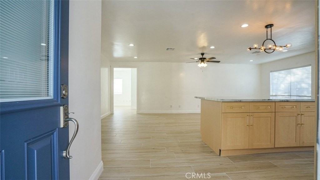 24306 Gilmore St - Photo 7 of 50