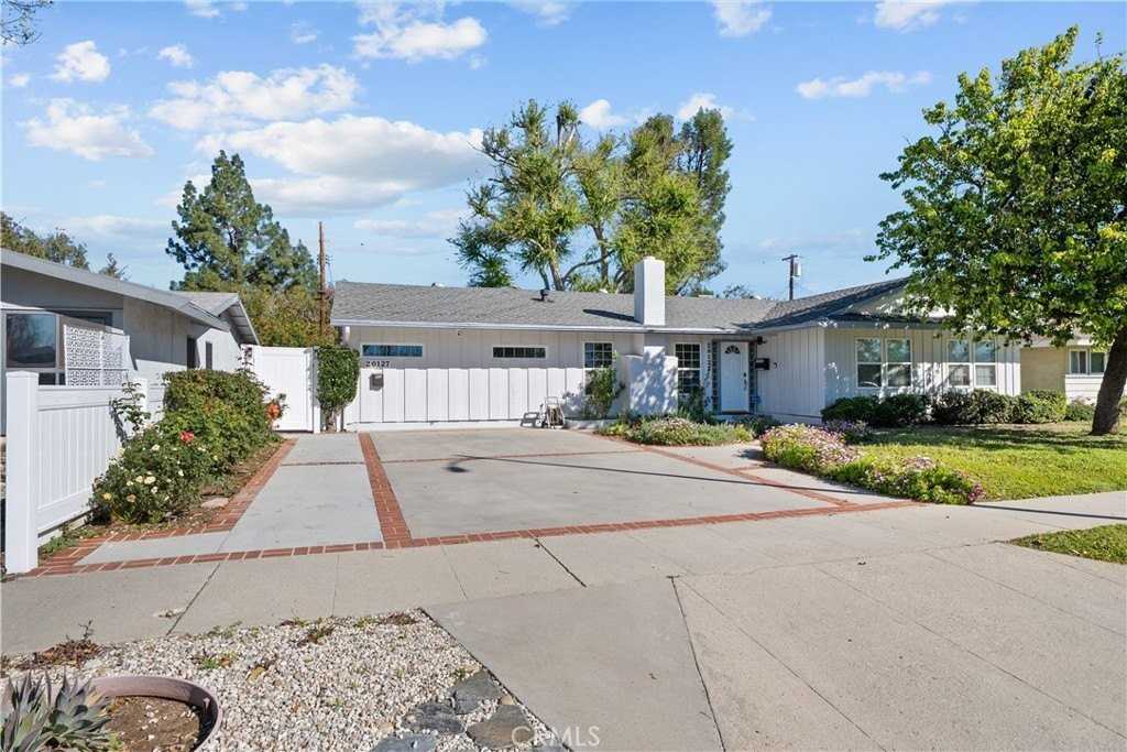 20127 Citronia St - Photo 5 of 28