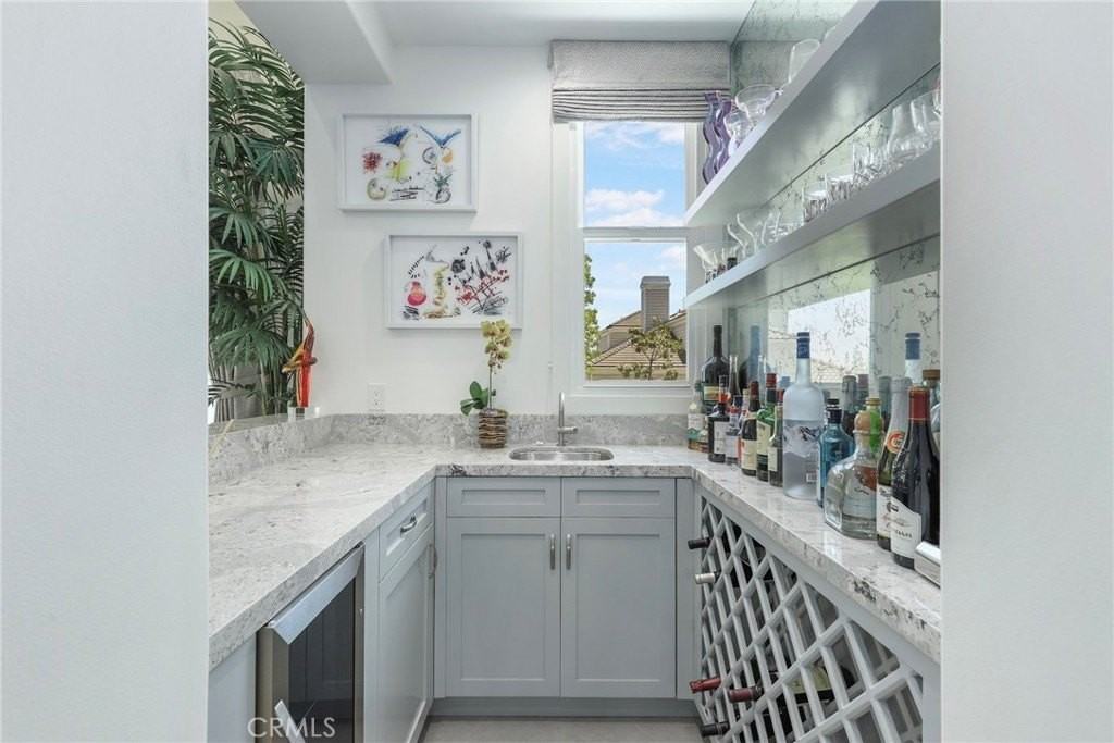 11805 Henley Ln - Photo 7 of 34