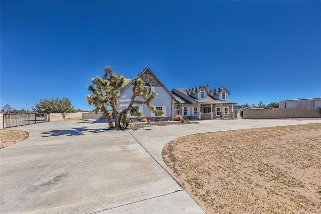 40028 25th St W - Photo 2 of 50