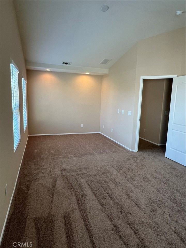 30591 Gill St - Photo 6 of 15