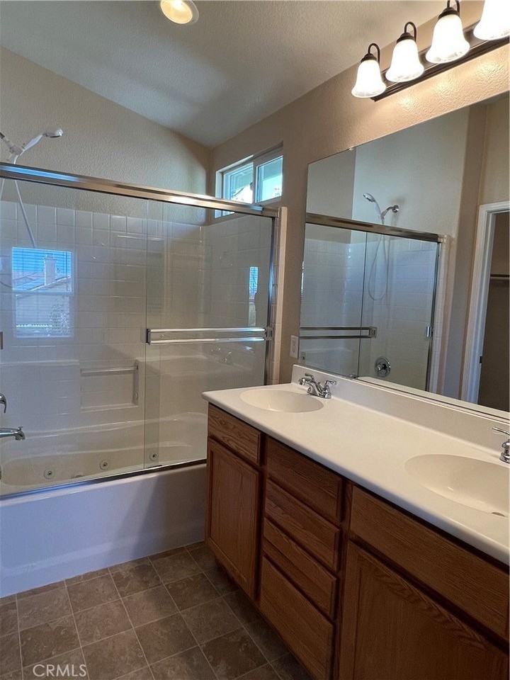 30591 Gill St - Photo 7 of 15