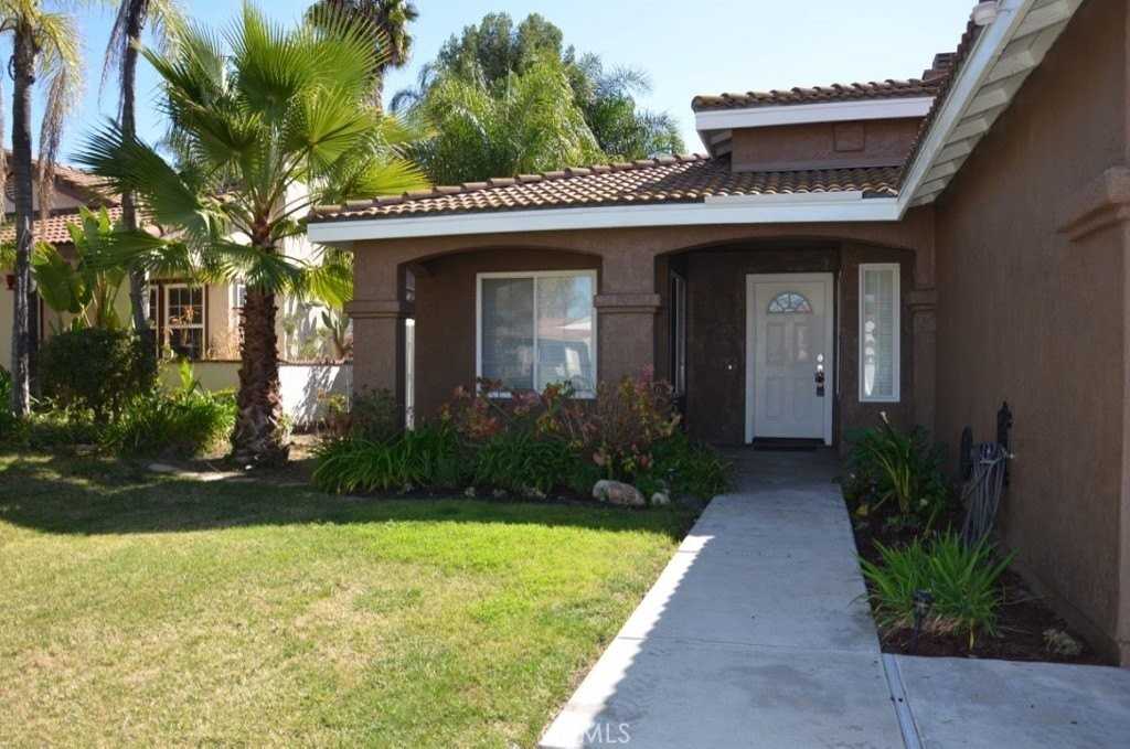 32499 Strigel Ct - Photo 4 of 32