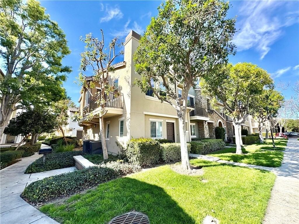 6302 Ancora Ln - Photo 3 of 25